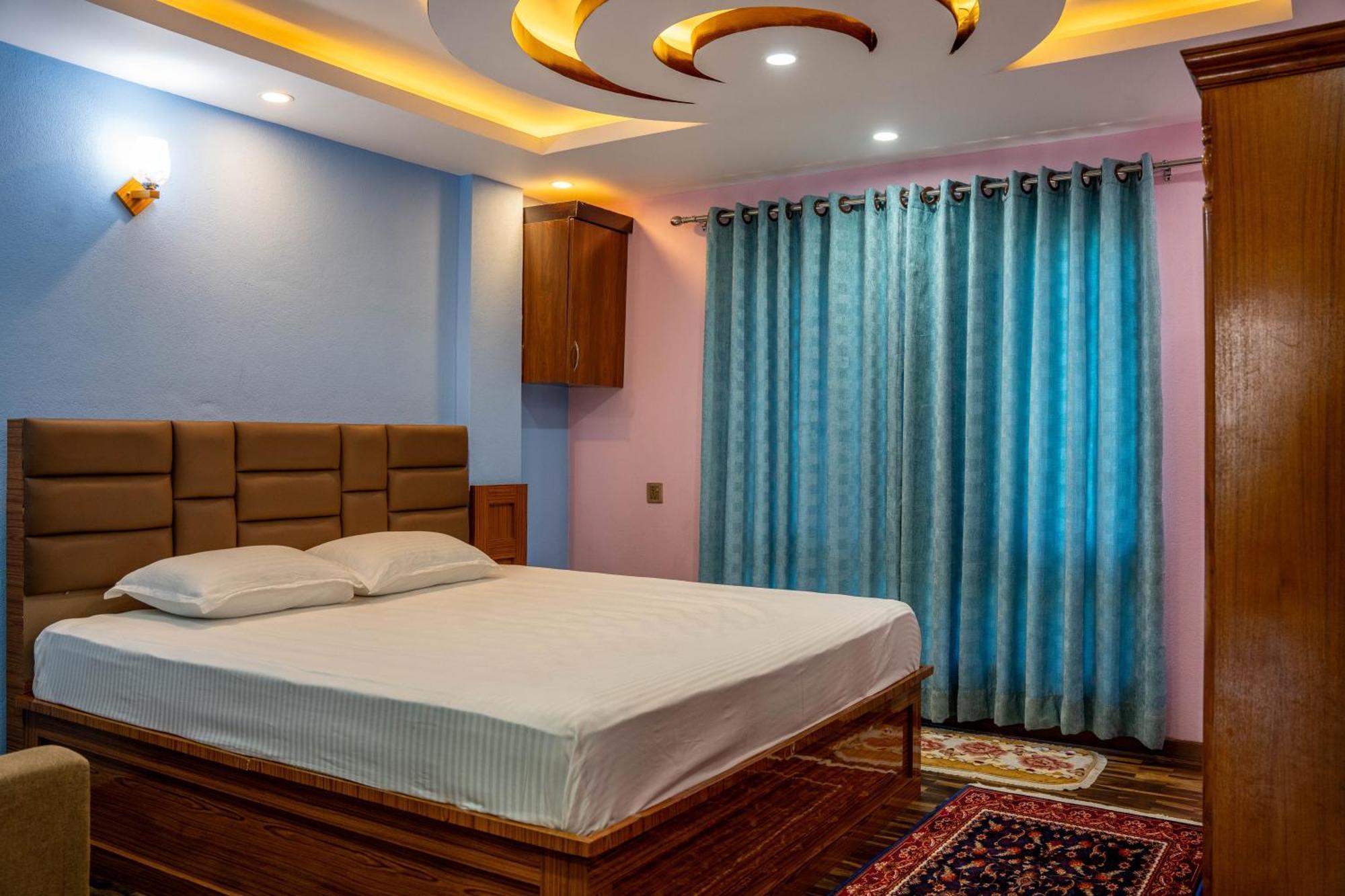 Homestay Book Now Катманду Экстерьер фото