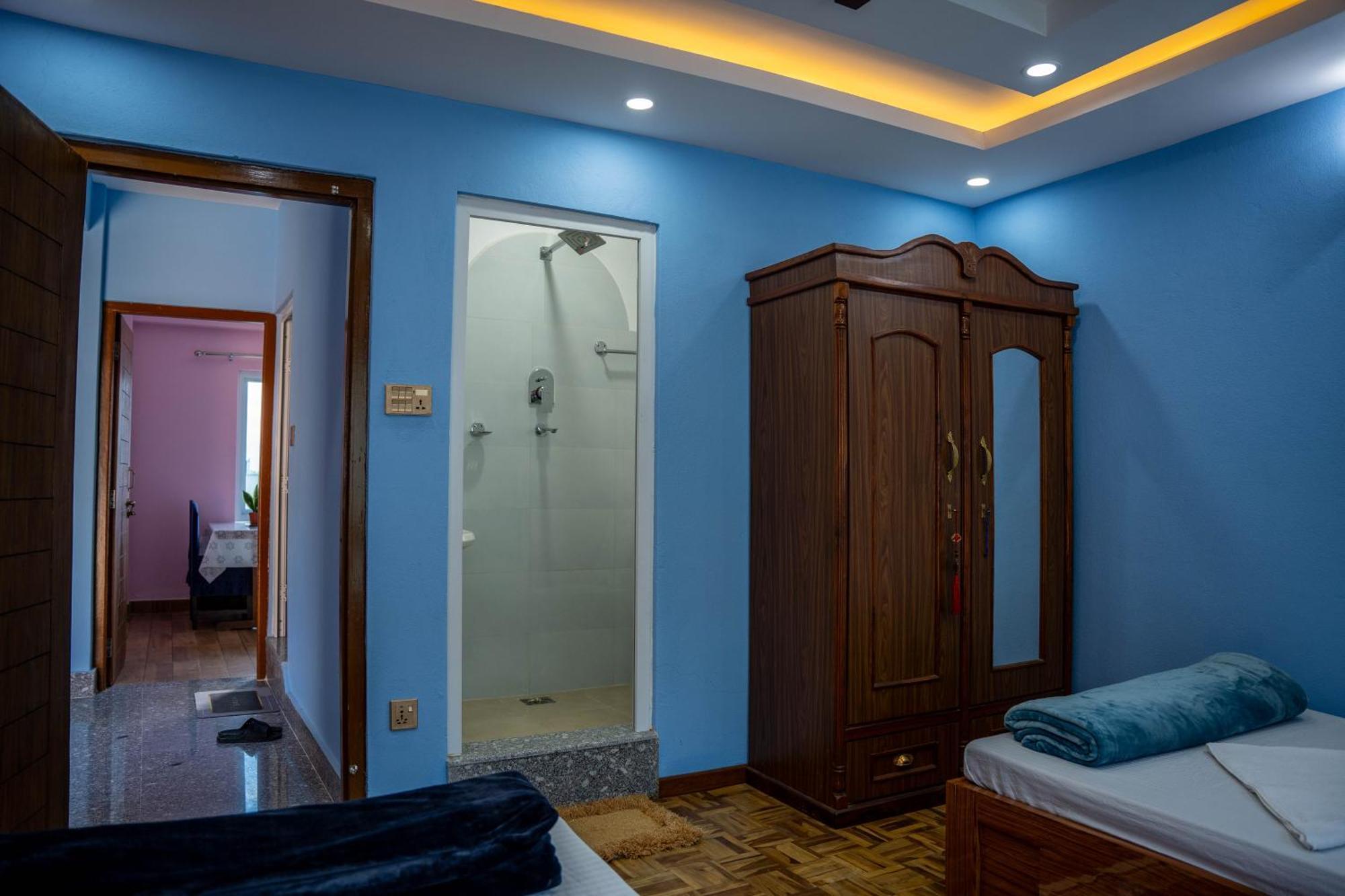 Homestay Book Now Катманду Экстерьер фото