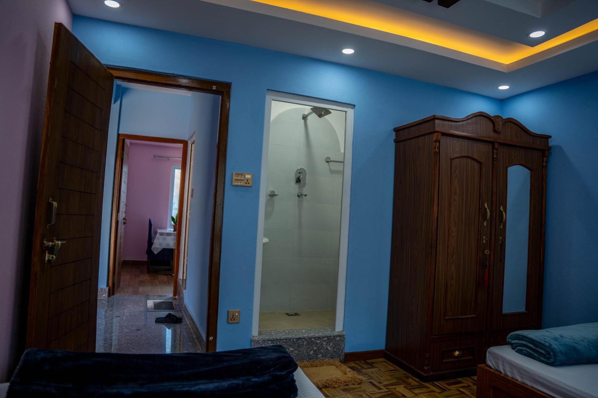Homestay Book Now Катманду Экстерьер фото